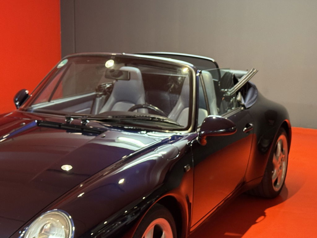 Porsche 993 Carrera 4