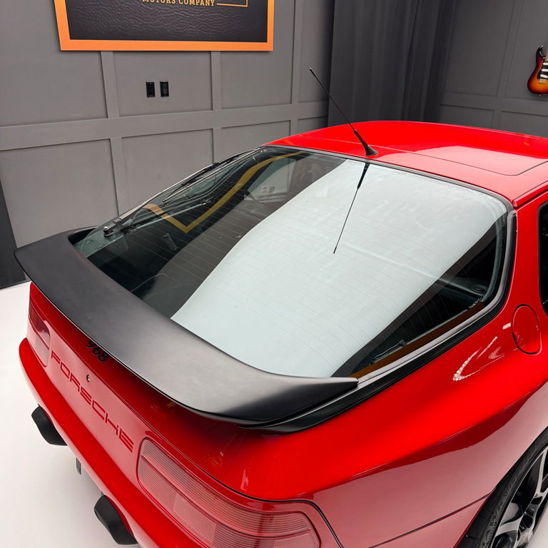 Porsche 968