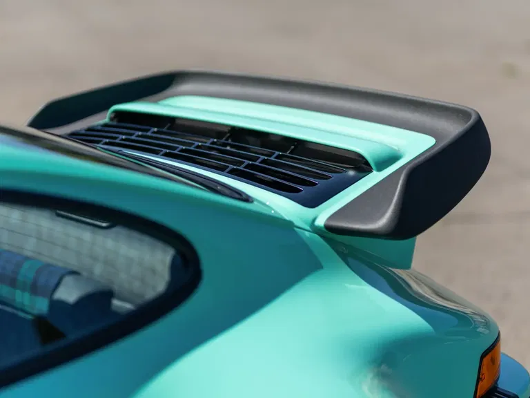 Porsche 911 TAG Turbo by Lanzante