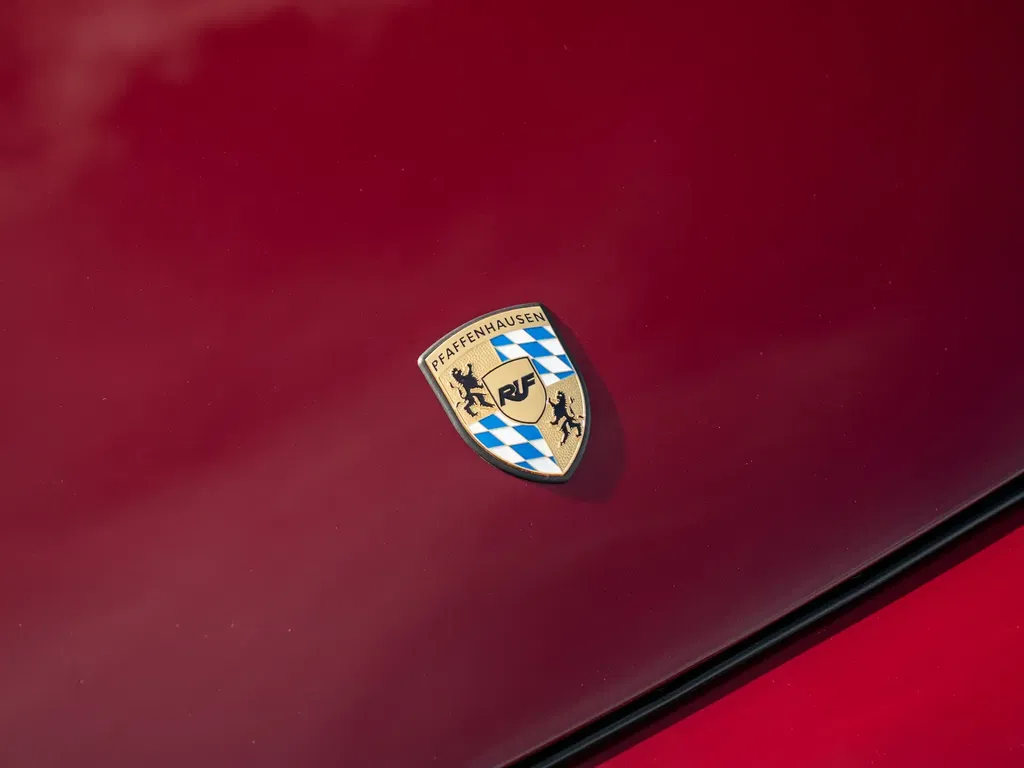 Porsche RUF CTR “Yellowbird”