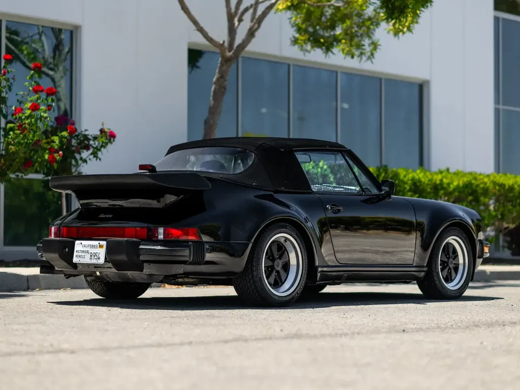 Porsche 911 Turbo 3.3 (US)