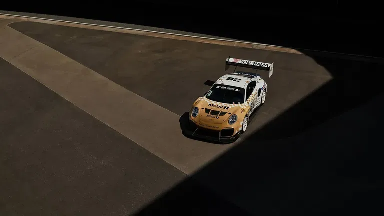 Porsche 911 GT America