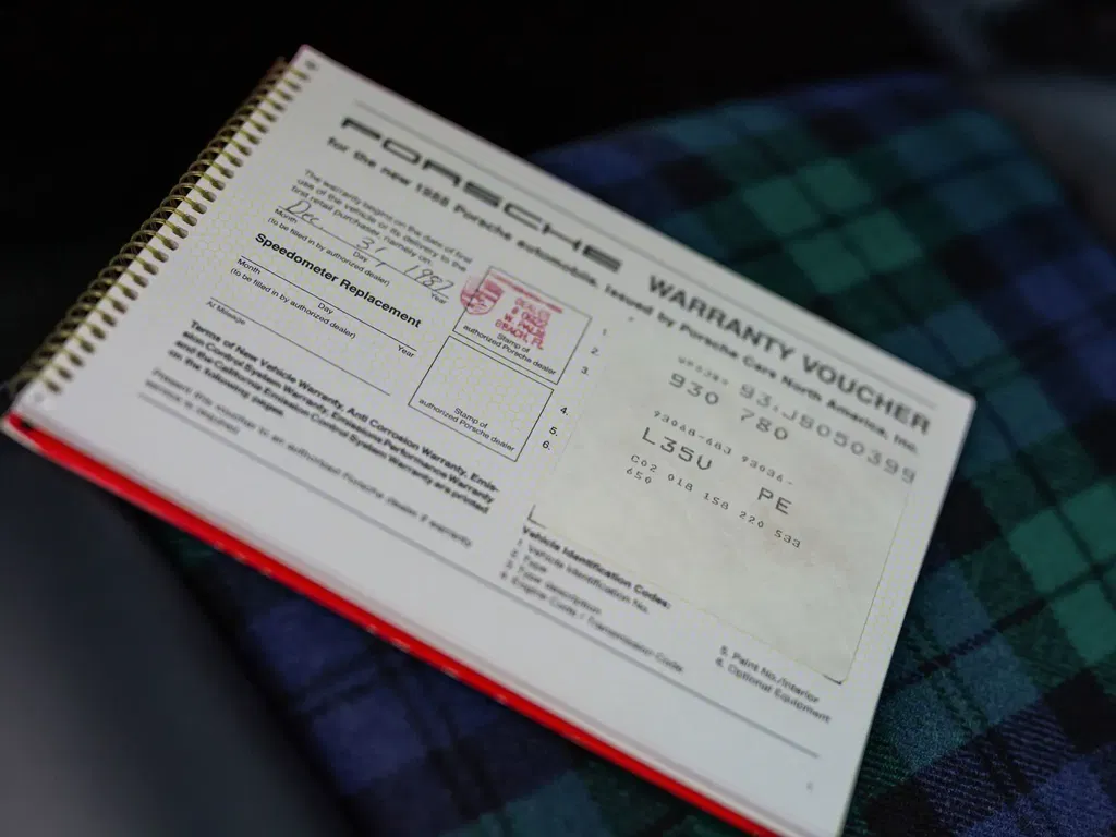 Porsche 911 TAG Turbo by Lanzante