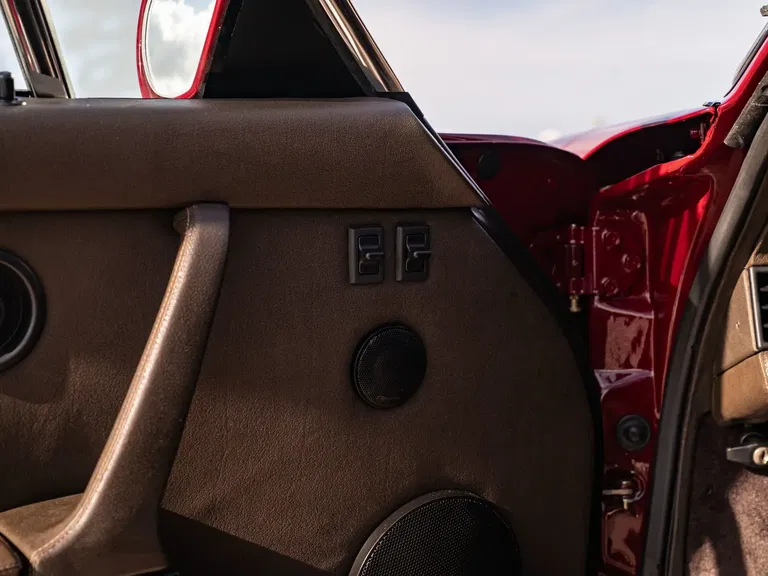 Porsche RUF CTR “Yellowbird”