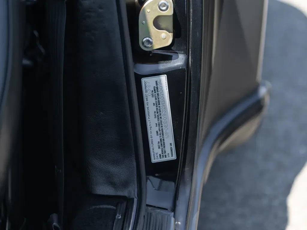 Porsche 911 Turbo 3.3 (US)