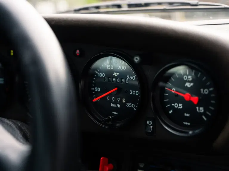 Porsche RUF CTR “Yellowbird”