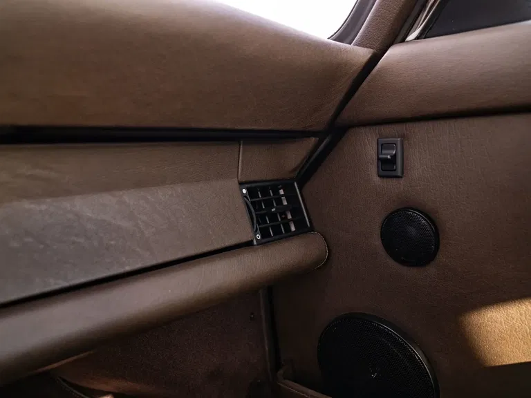 Porsche RUF CTR “Yellowbird”