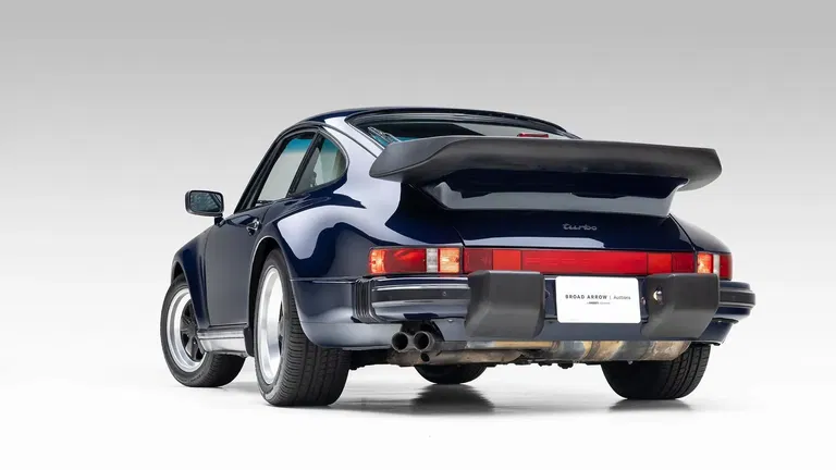 Porsche 911 Turbo 3.3 (US)