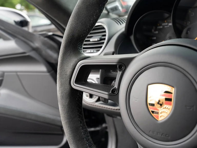 Porsche 718 Cayman GT4 RS