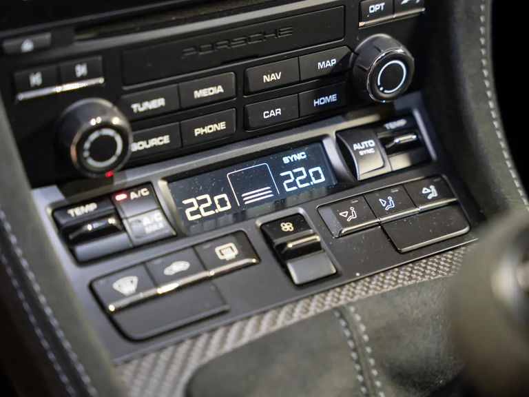 Porsche 718 Cayman GT4 RS