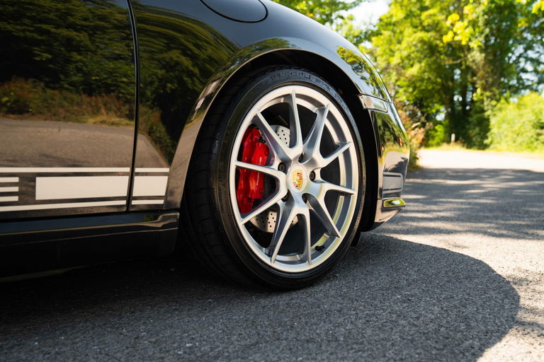 Porsche 987 Cayman R