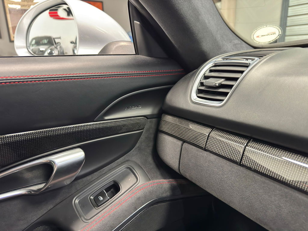 Porsche 981 Cayman GTS