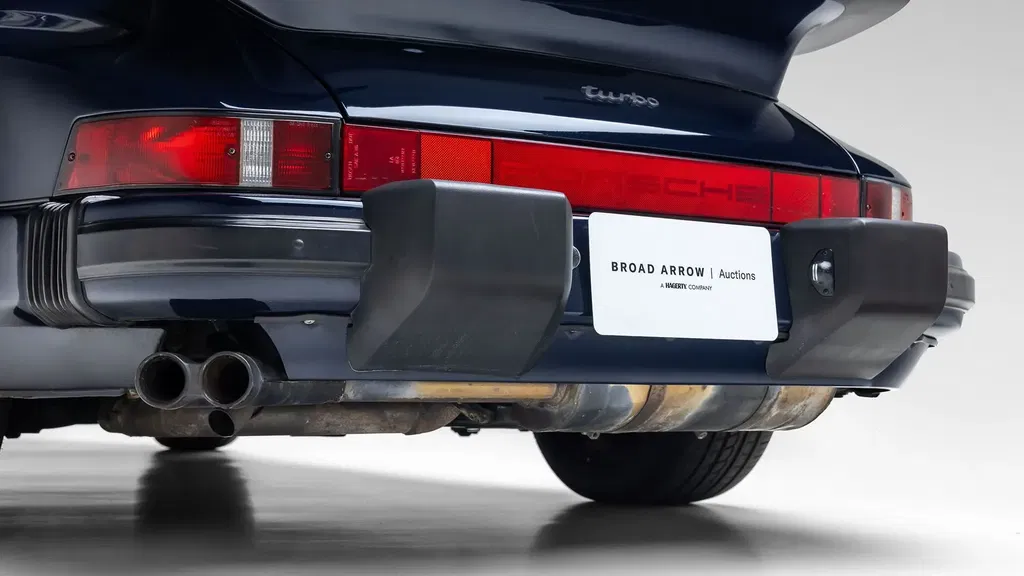 Porsche 911 Turbo 3.3 (US)