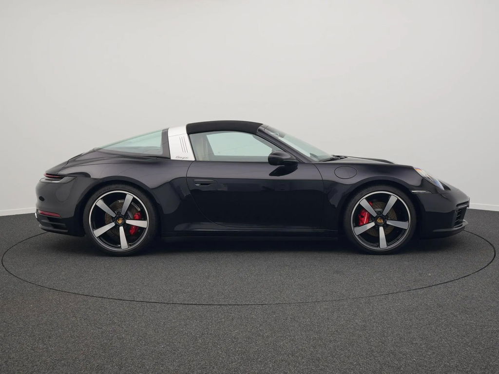 Porsche 992 Targa 4