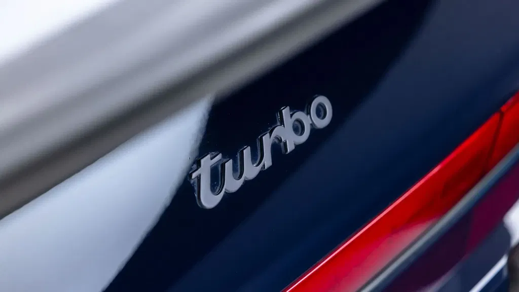 Porsche 911 Turbo 3.3 (US)