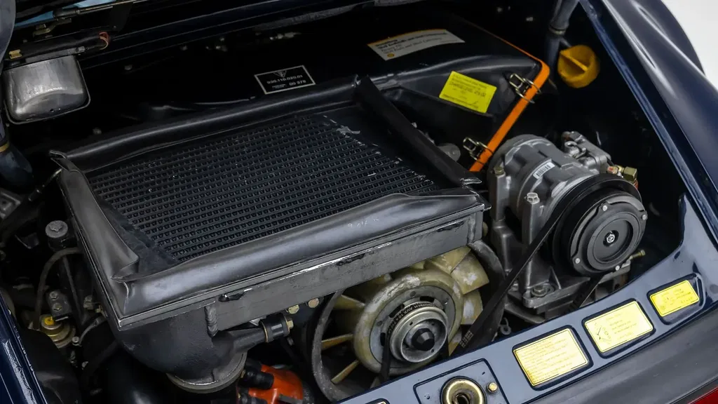 Porsche 911 Turbo 3.3 (US)