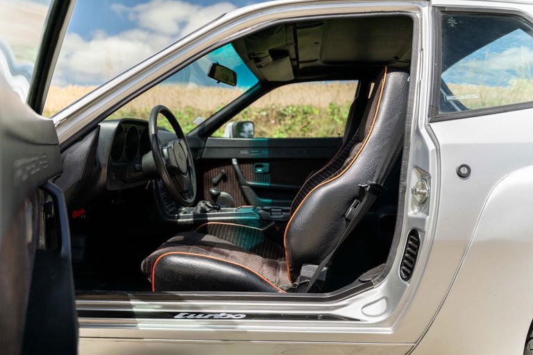 Porsche 924 Carrera GT