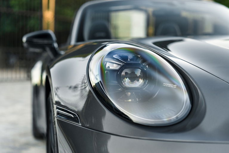 Porsche 992 Carrera 4 GTS