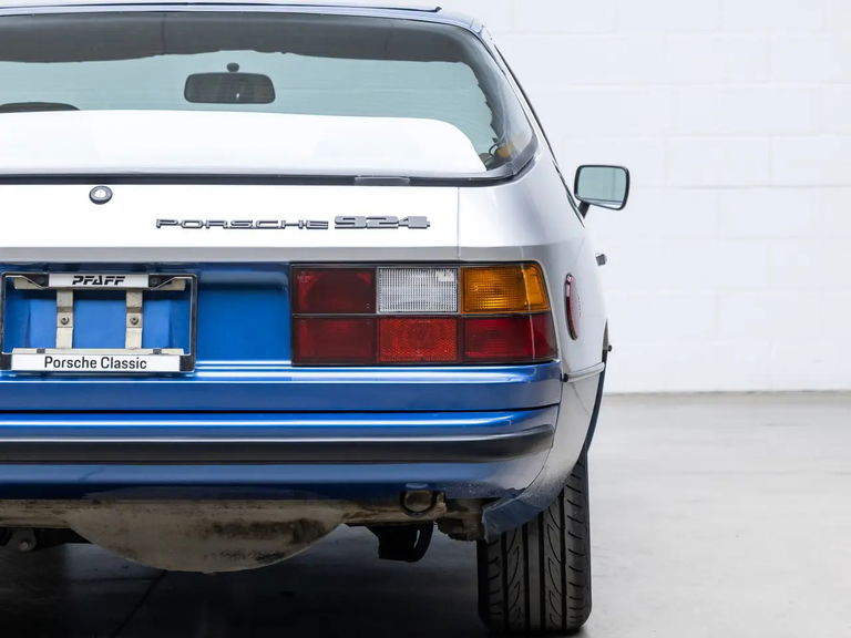 Porsche 924