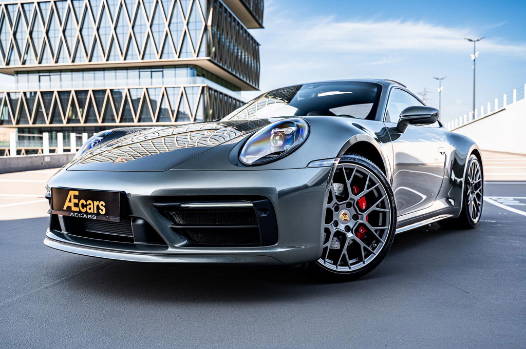 Porsche 992 Carrera 4S
