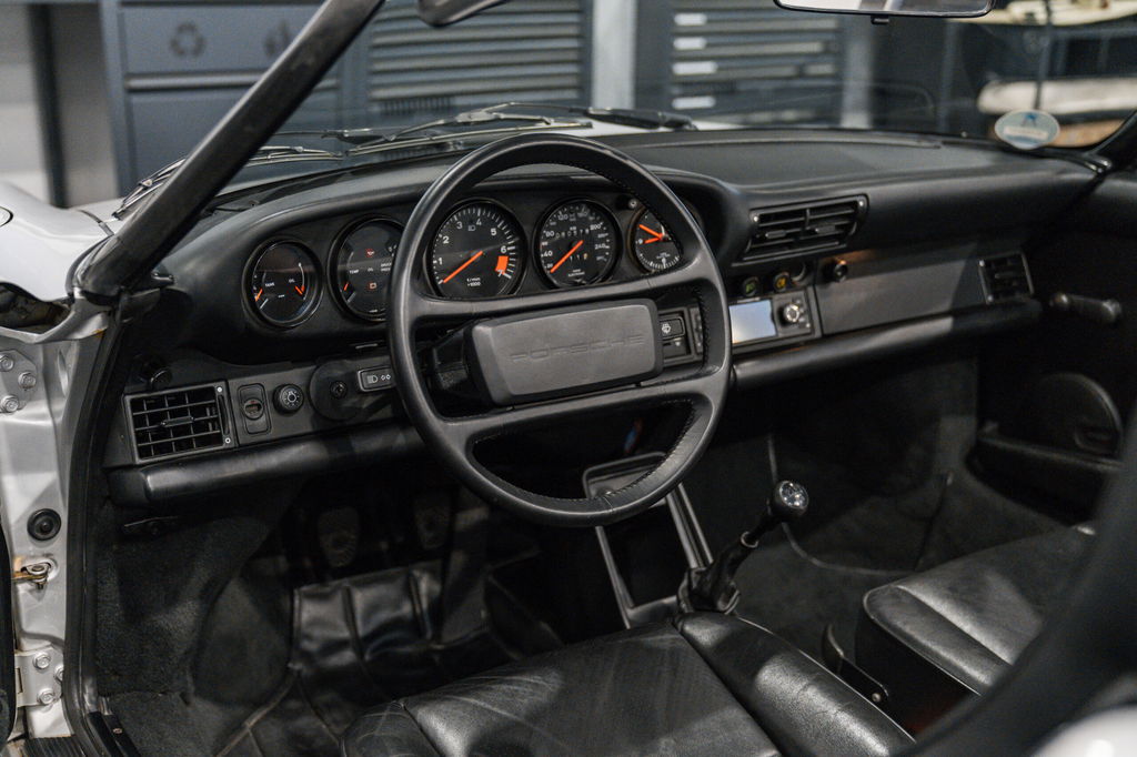 Porsche 911 Carrera 3.2 Speedster