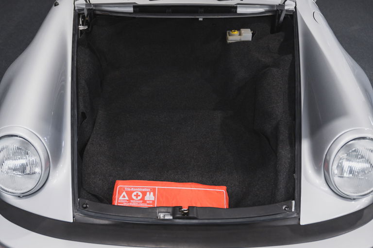 Porsche 911 Carrera 3.2 Speedster