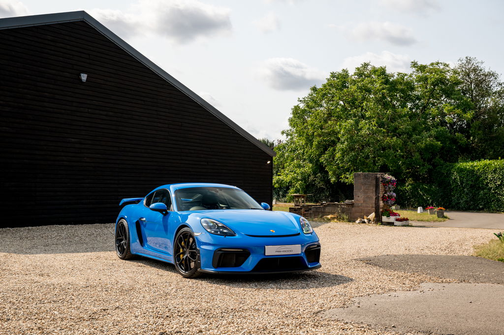 Porsche 718 Cayman GT4