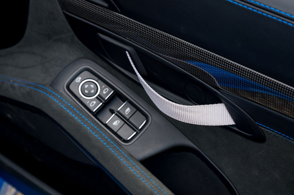 Porsche 718 Cayman GT4