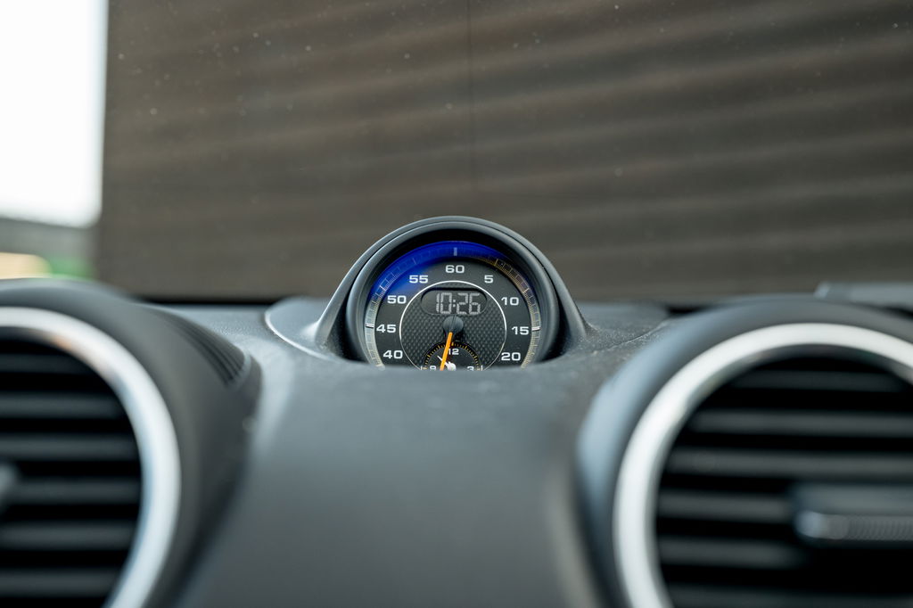 Porsche 718 Cayman GT4