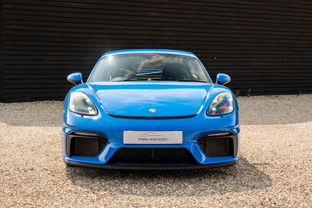Porsche 718 Cayman GT4