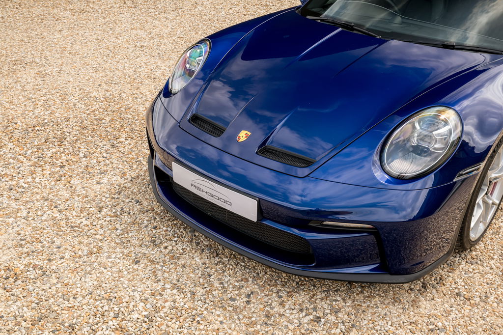 Porsche 992 GT3 Touring