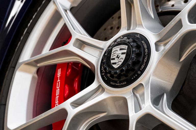 Porsche 992 GT3 Touring