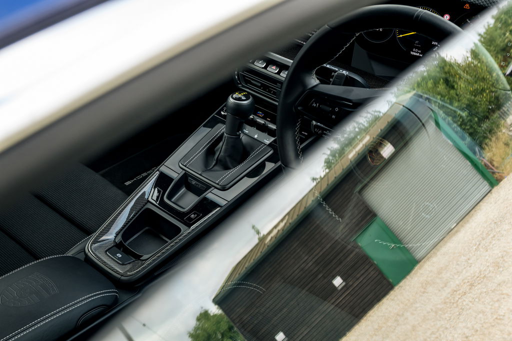 Porsche 992 GT3 Touring