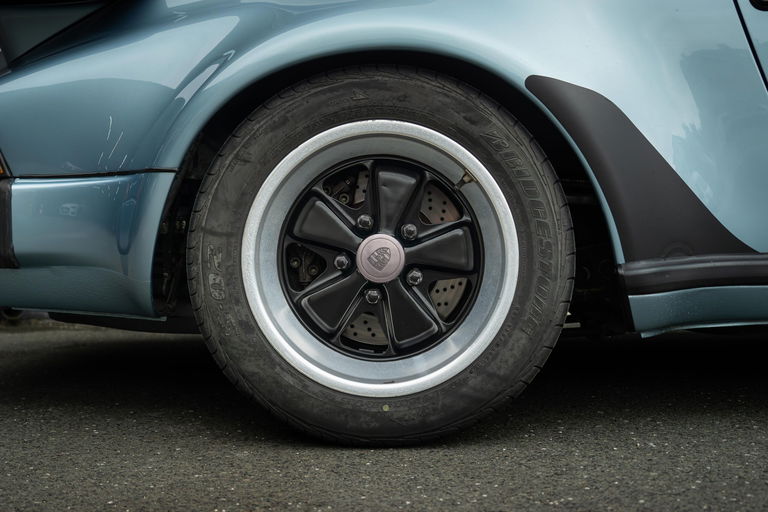 Porsche 911 Turbo 3.3 (US)