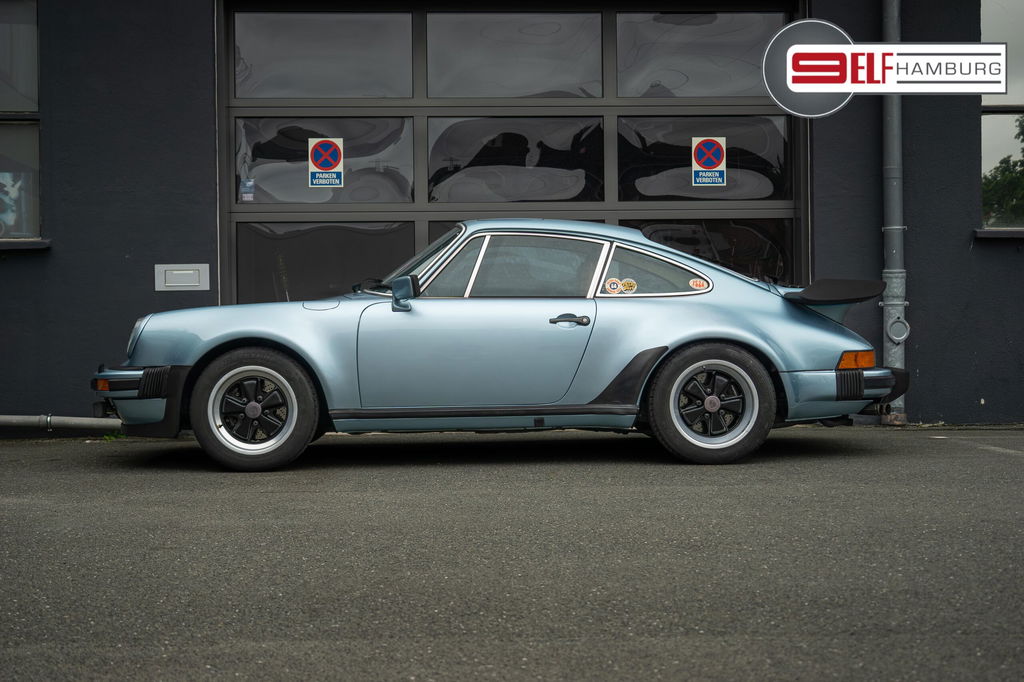 Porsche 911 Turbo 3.3 (US)
