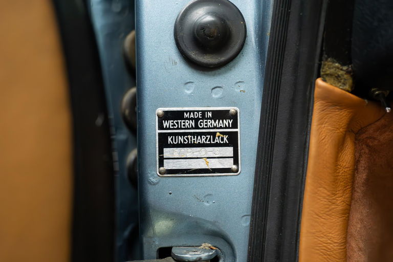 Porsche 911 Turbo 3.3 (US)