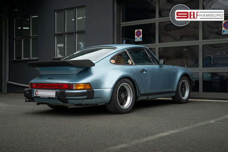 Porsche 911 Turbo 3.3 (US)