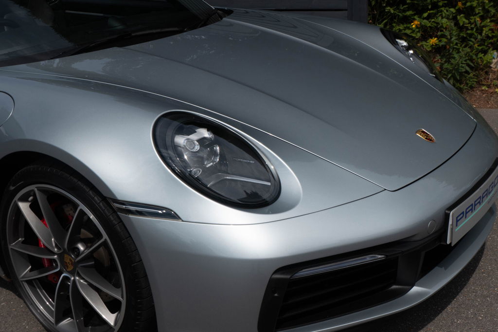 Porsche 992 Carrera 4S