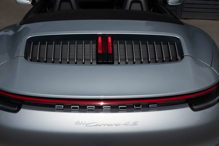 Porsche 992 Carrera 4S