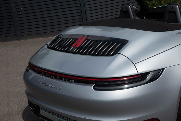 Porsche 992 Carrera 4S