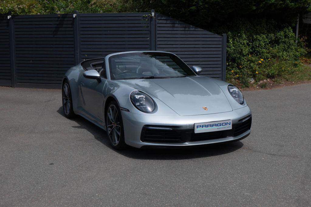 Porsche 992 Carrera 4S