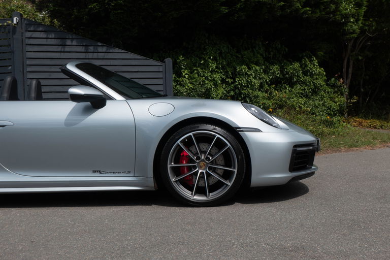 Porsche 992 Carrera 4S