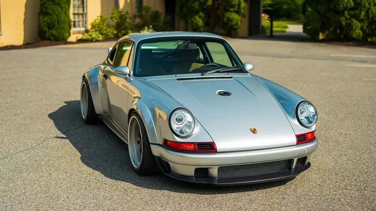 Porsche 911 Reimagined by Singer