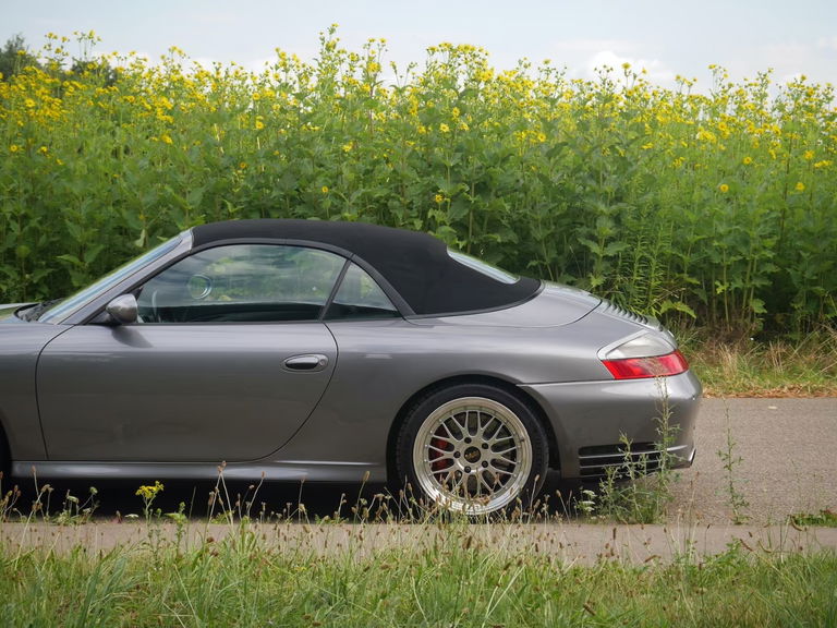 Porsche 996 Carrera 4S