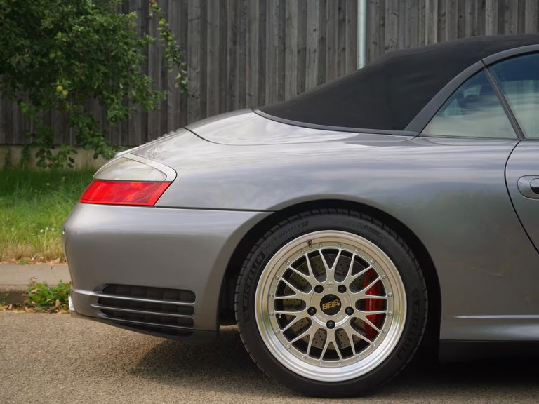 Porsche 996 Carrera 4S