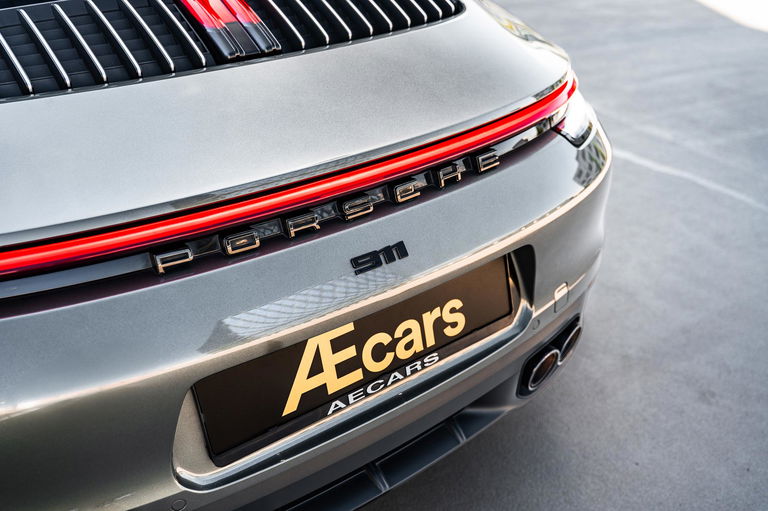 Porsche 992 Carrera 4S