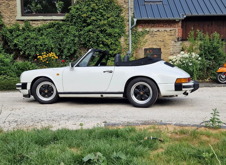 Porsche 911 Carrera 3.2