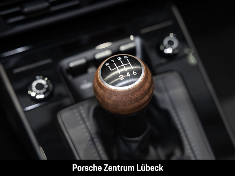 Porsche 992.2 Carrera T