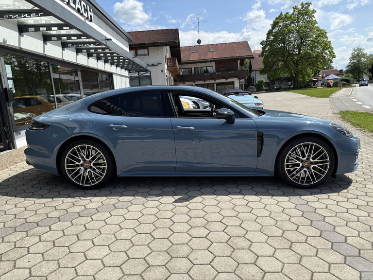 Porsche Panamera Turbo S