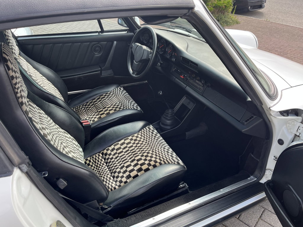Porsche 911 SC